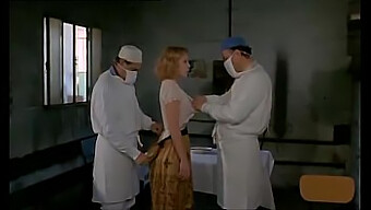 Brigitte Lahaie in een erotische film uit 1980 over nachtelijke intimidatie